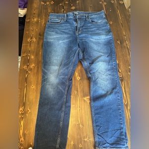 Old Navy Athletic Taper 36x30 jeans men